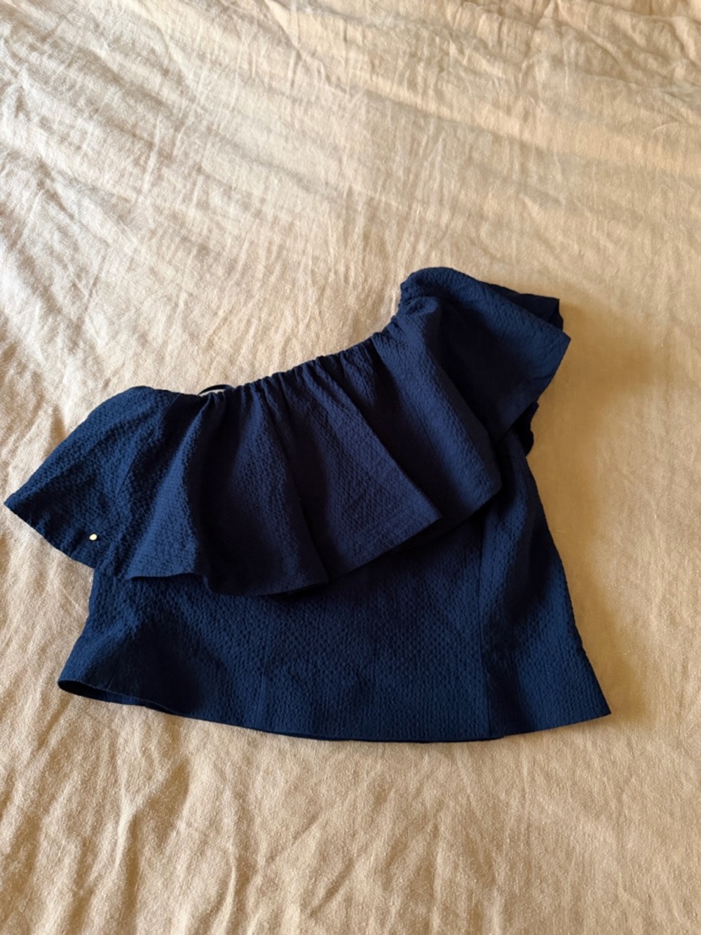 Cuyana Black Cropped Flounce Top